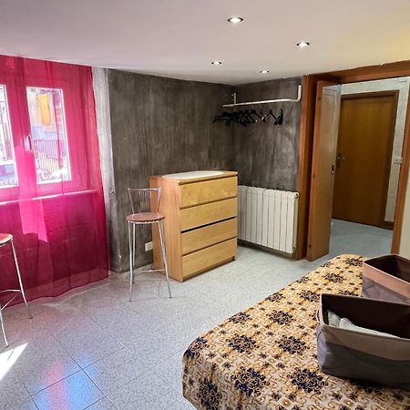 Romuhouse Economy Apartment Metro B Ngoại thất bức ảnh