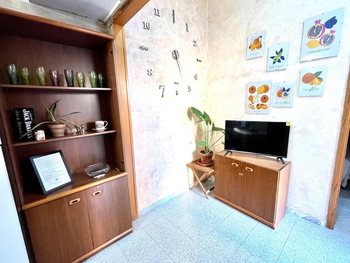 Romuhouse Economy Apartment Metro B Ngoại thất bức ảnh